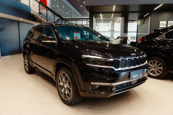 JEEP COMMANDER 2.0 TD380 TURBO DIESEL OVERLAND AT9
